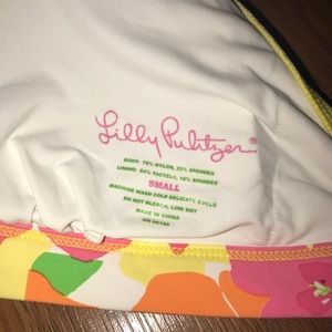 Small Lilly bikini top excellent condition